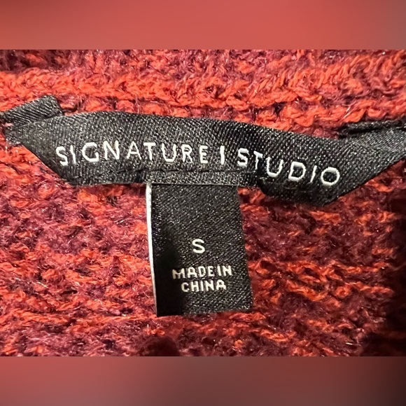 Signature Studio Cowl Neck Sweater Size Small - Picture 5 of 6